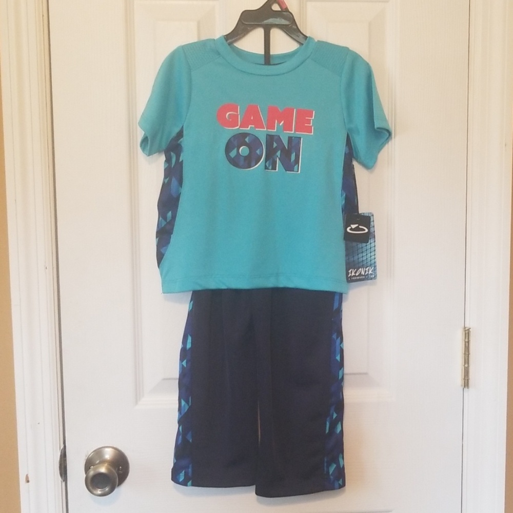 Outfit size 2T